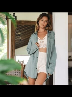 Cotton Relaxed Sage Button-Down Shirt - Women